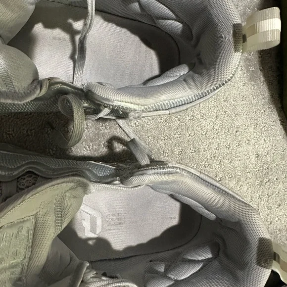 Adidas Dane 7 silver metallic basketball shoes - Picture 11 of 12